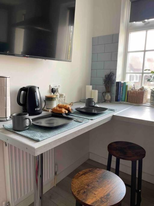 One Bedroom Putney Village Flat Londres Exterior foto