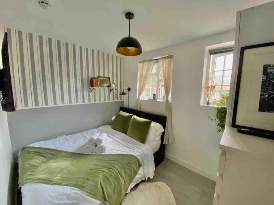 One Bedroom Putney Village Flat Londres Exterior foto
